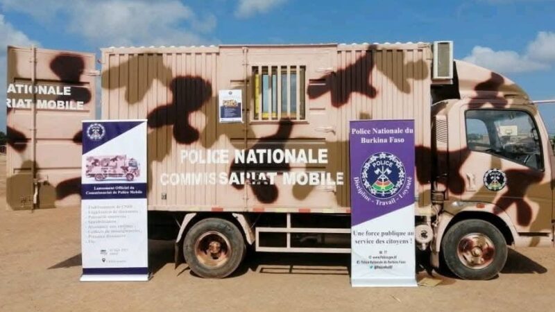Burkina Faso : Le Chef de l’Etat ordonne la mise en service des commissariats mobiles pour l’établissement des cartes nationales d’identité