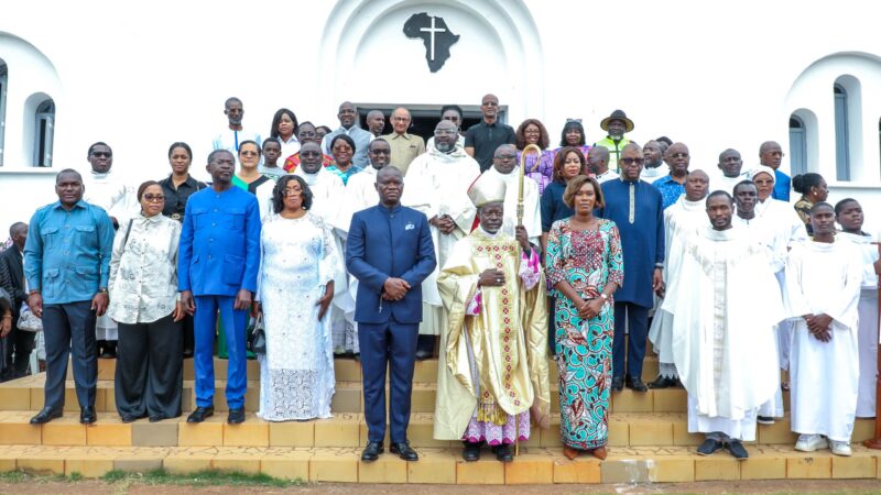 Gabon : Le couple présidentiel assiste à une messe d’action de grâce à la paroisse Saint-Joseph de Tchibanga 