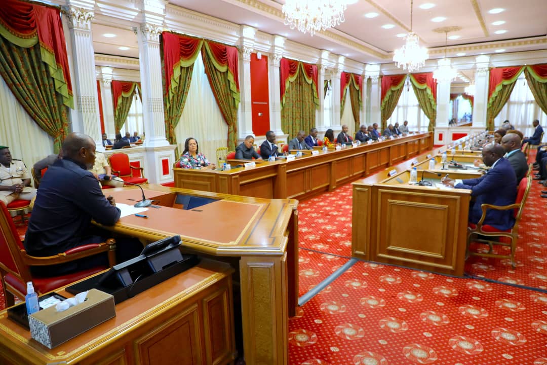 Gabon : Loi des finances 2026, le chef de l’État s’entretien avec les membres du gouvernement