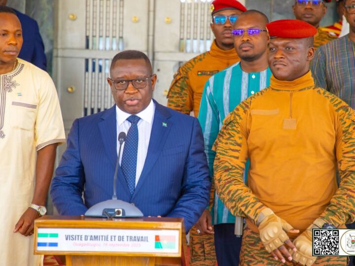 Burkina Faso : Le Président sierra-léonais Julius Maada BIO réaffirme le soutien de son pays au Président Ibrahim TRAORÉ 