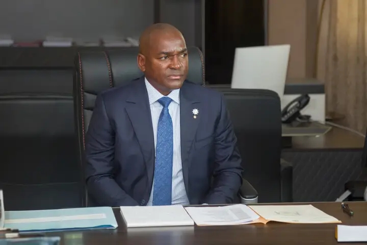 Gabon : Transports, Ulrich Manfoumbi-Manfoumbi trace les premières lignes de sa mission