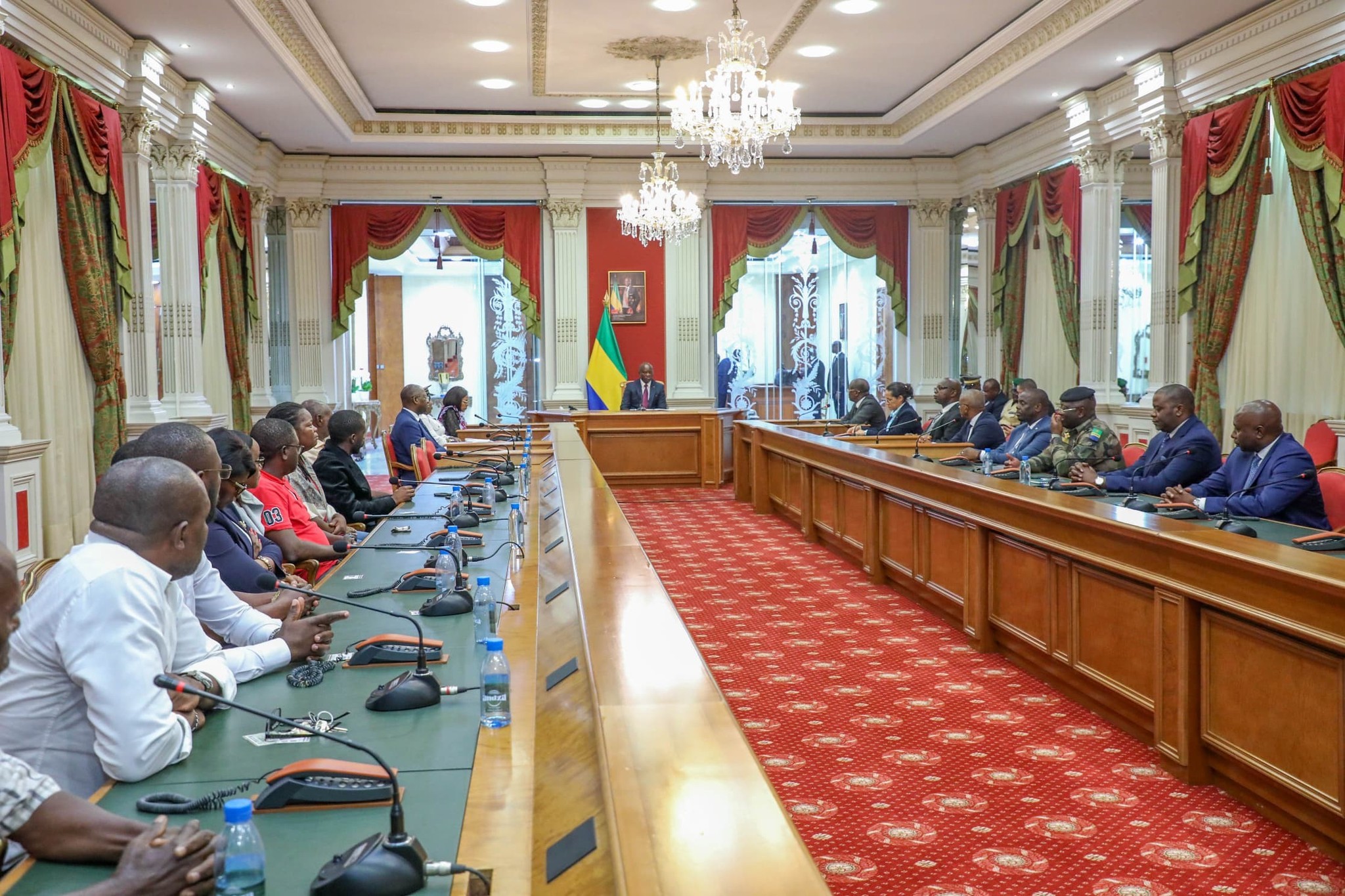 Gabon : Sinistré de plaine Orety et des abords de l’assemblée nationale, le Chef de l’Etat s’est entretenue avec toutes les parties prenantes