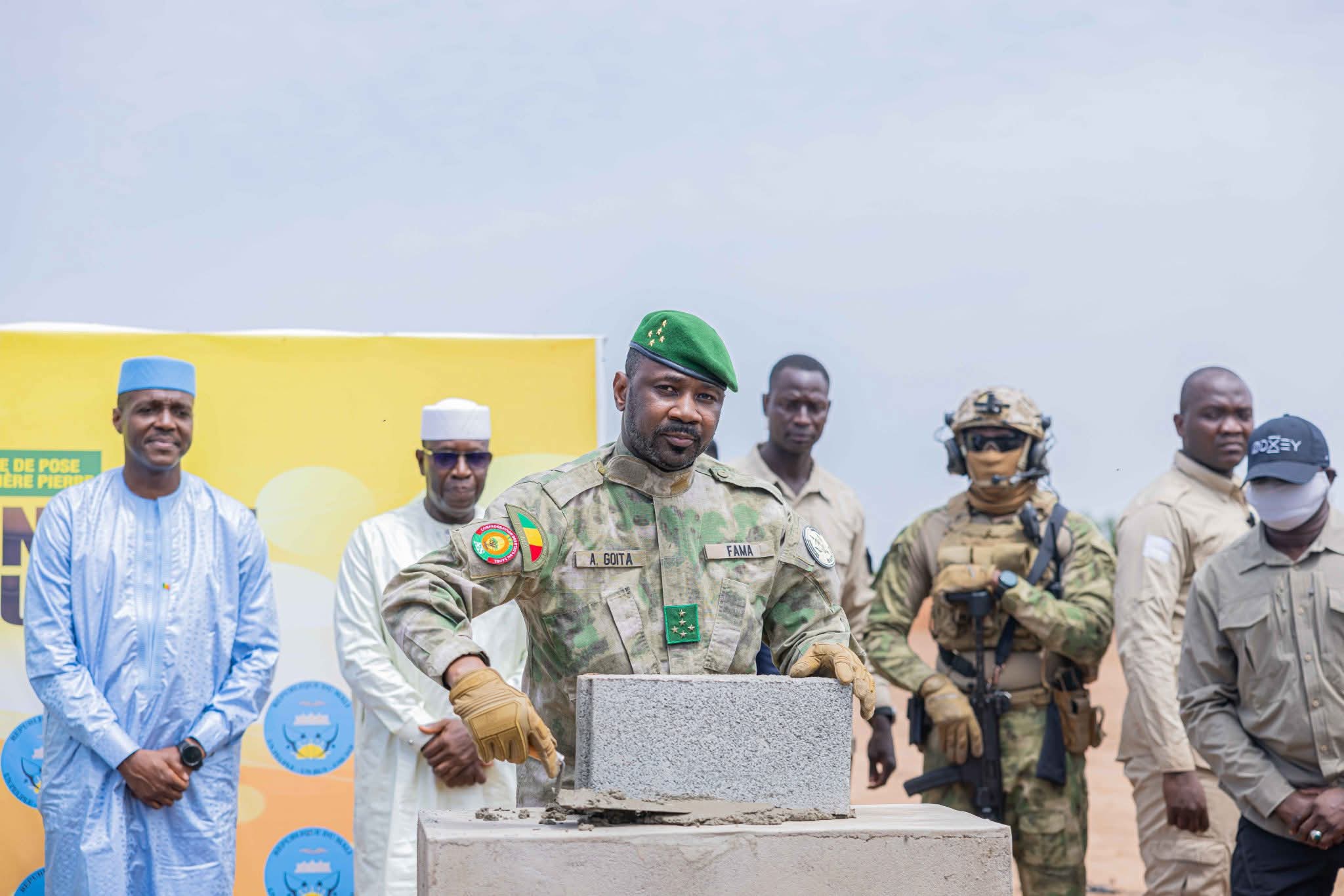 Mali: Assimi GOÏTA, lance les travaux de construction de la raffinerie d’or du pays