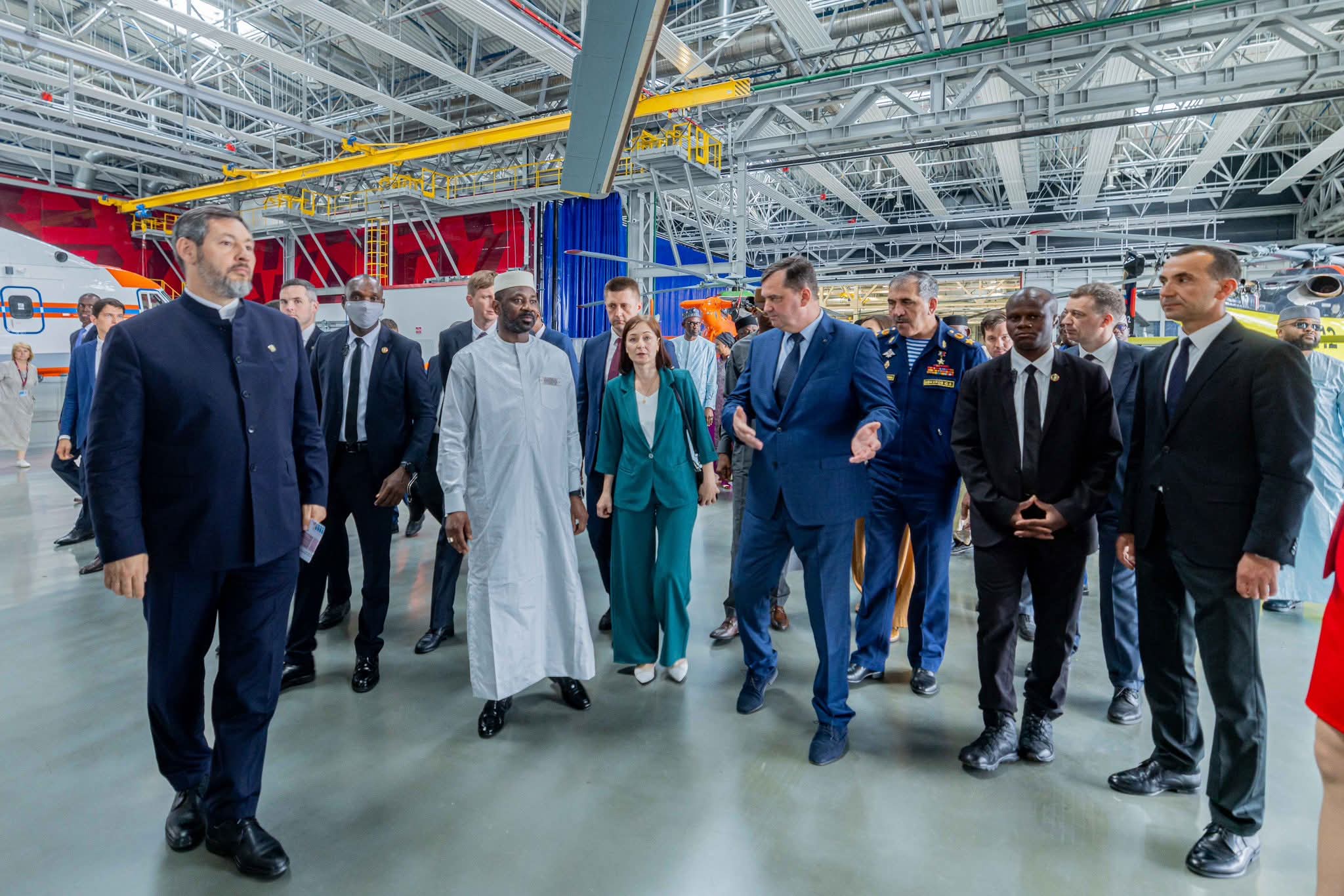 Coopération Mali-KAZAN : Le Président de la Transition explore le potentiel industriel du Tatarstan
