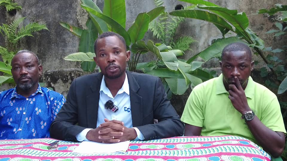 Gabon: L’unique point d’eau qui abreuve le village Yeno pollué, le CJERY, Majanek et Ana gho eghombé interpellent le Chef de l’Etat