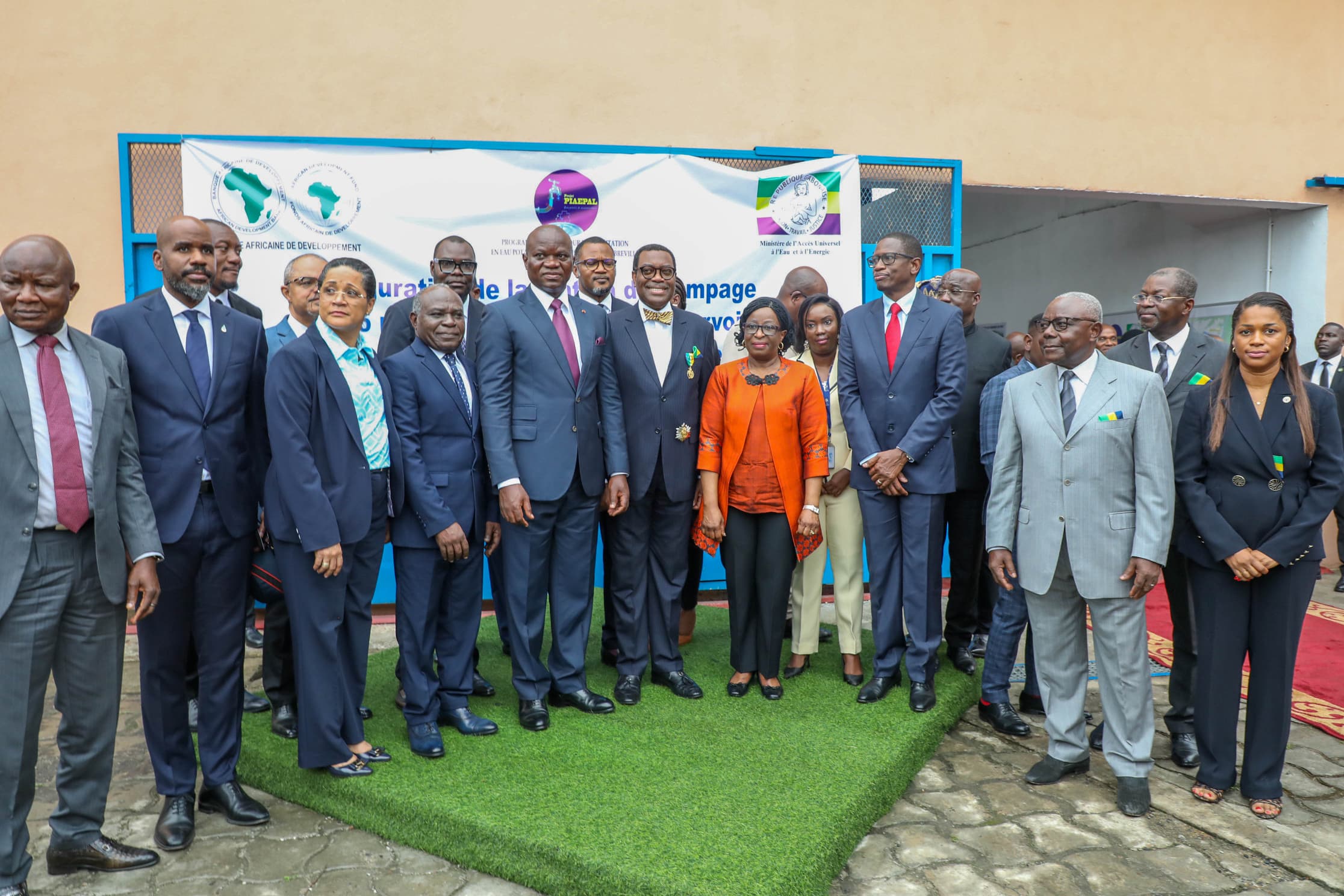 Gabon : Le Chef de l’État inaugure la station de pompage d’eau potable du PK5