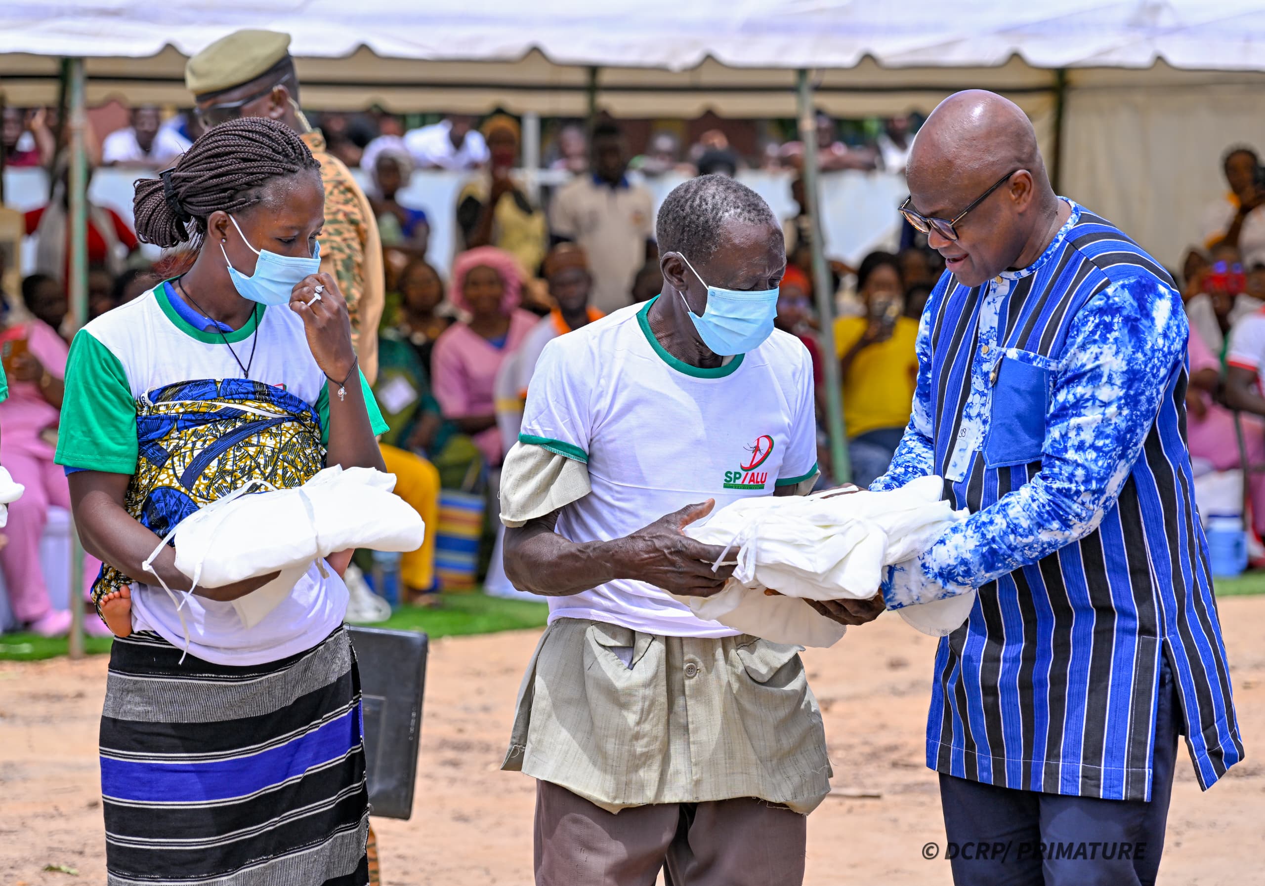 Burkina Faso : Le premier ministre lance la 6e campagne nationale de distribution des moustiquaires imprégnées