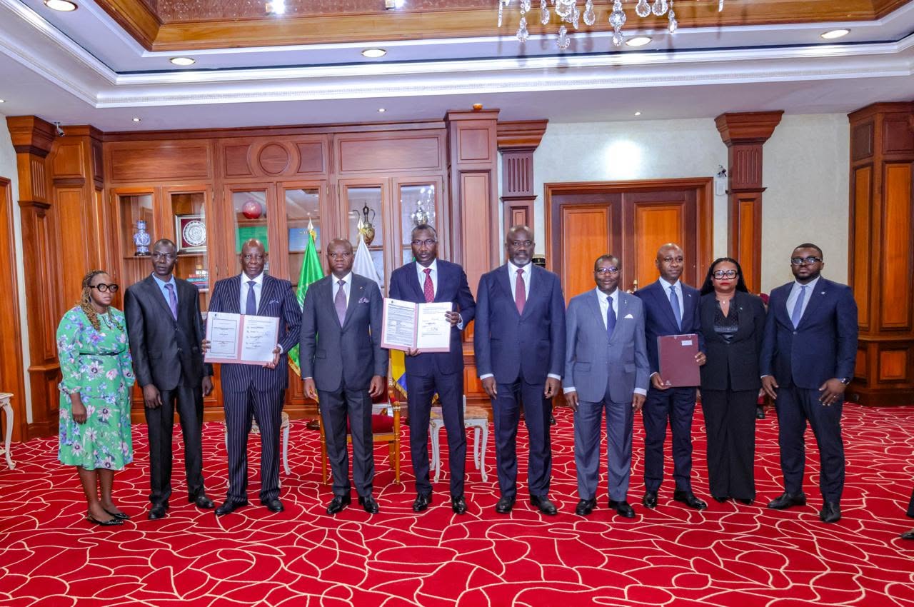 Gabon : Le Chef de l’État préside la cérémonie de signature de la convention de financement de la route Ntoum–Cocobeach