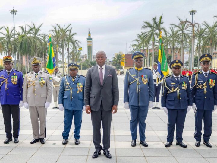Gabon : Le Chef de l’État préside la cérémonie de port de galons des Officiers Généraux et Supérieurs promus