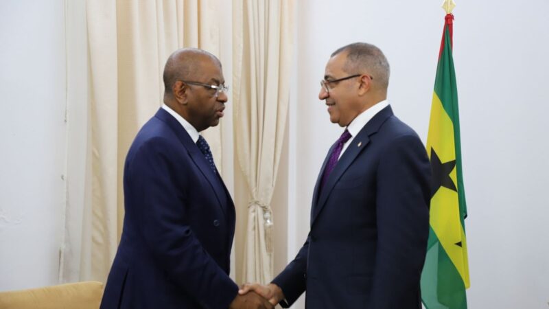 São-Tomé et principe : Célébration du 50e anniversaire du pays, Alexandre Barro Chambrier représente le Gabon