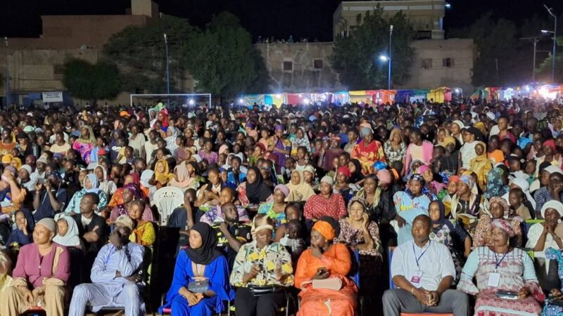 Mali : Semaine culturelle et artistique de Mopti, quand le concert géant et défilé de mode séduisent les membres du gouvernement