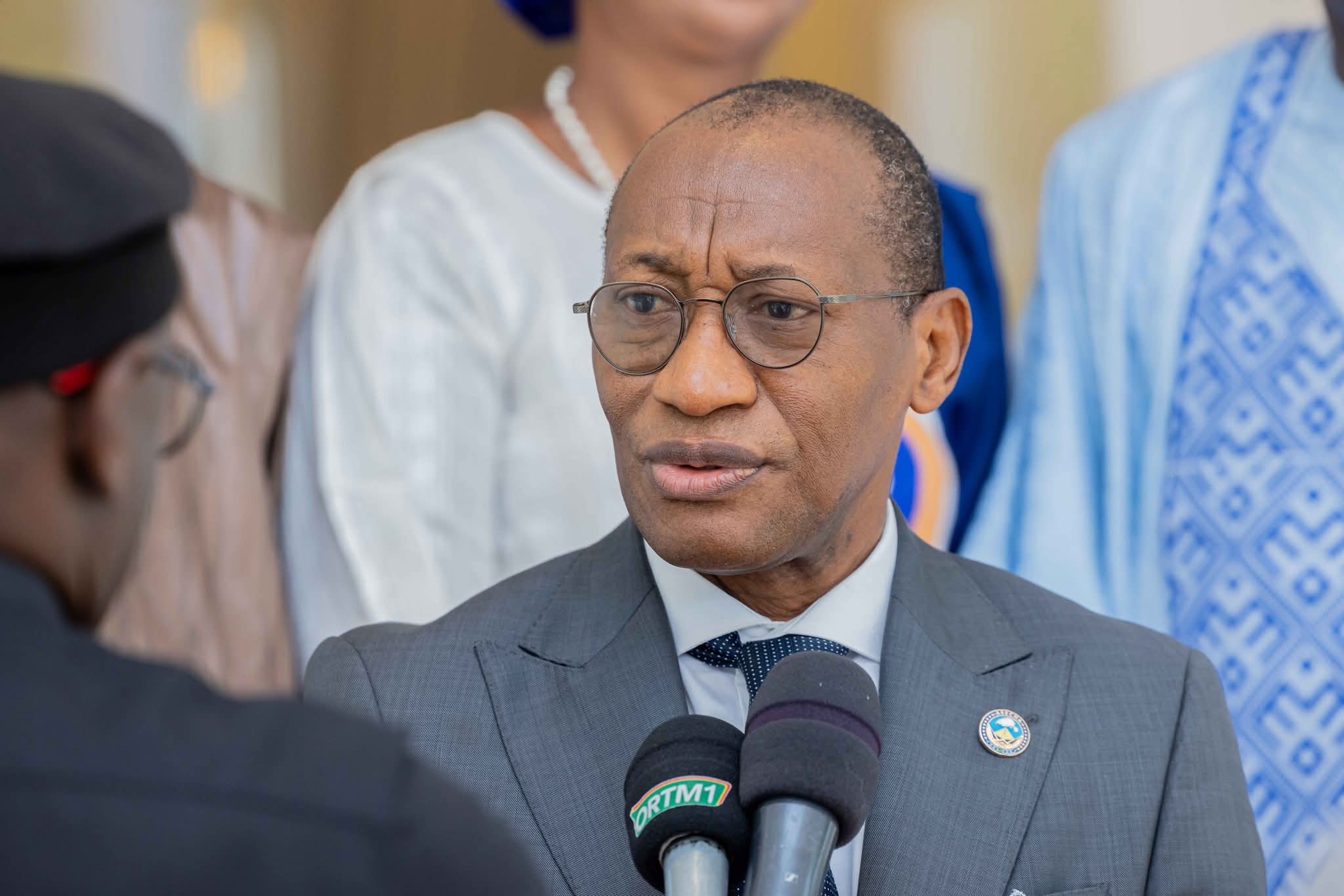 Mali : Le Président de la Transition reçoit une délégation de l’ASECNA conduit par Prosper Zo’o MINTO’O