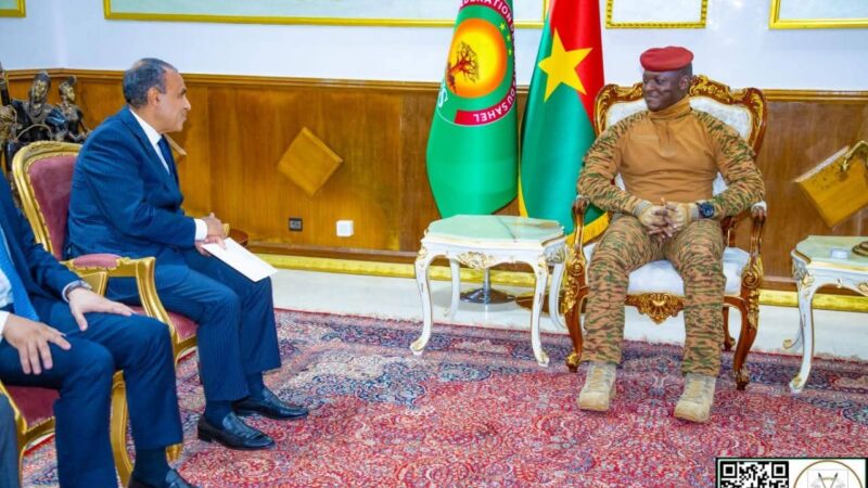 Coopération Burkina-Faso-Égypte : « L’Égypte est prête à renforcer toutes sortes de coopération avec le Burkina Faso », dixit l’envoyé spécial du Président égyptien à  sa sortie d’audience
