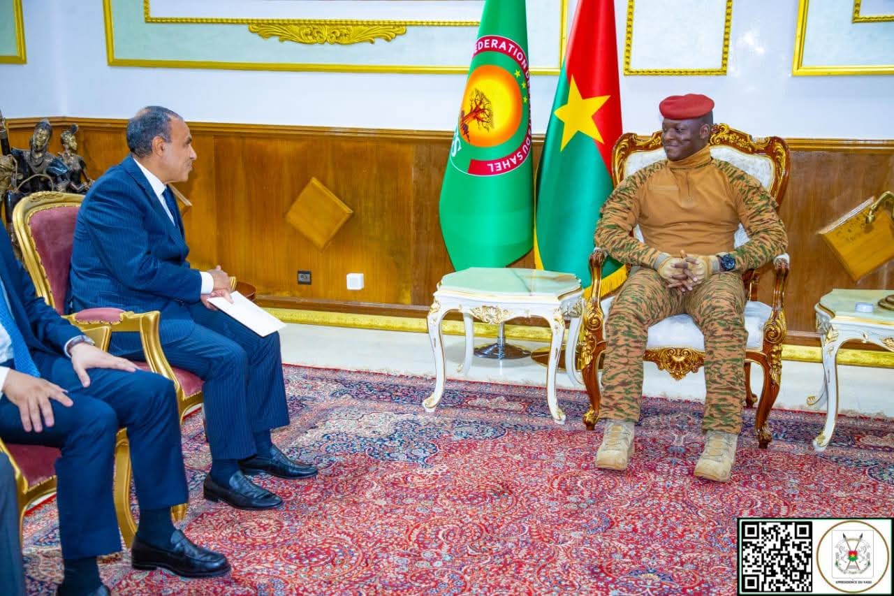 Coopération Burkina-Faso-Égypte : « L’Égypte est prête à renforcer toutes sortes de coopération avec le Burkina Faso », dixit l’envoyé spécial du Président égyptien à  sa sortie d’audience