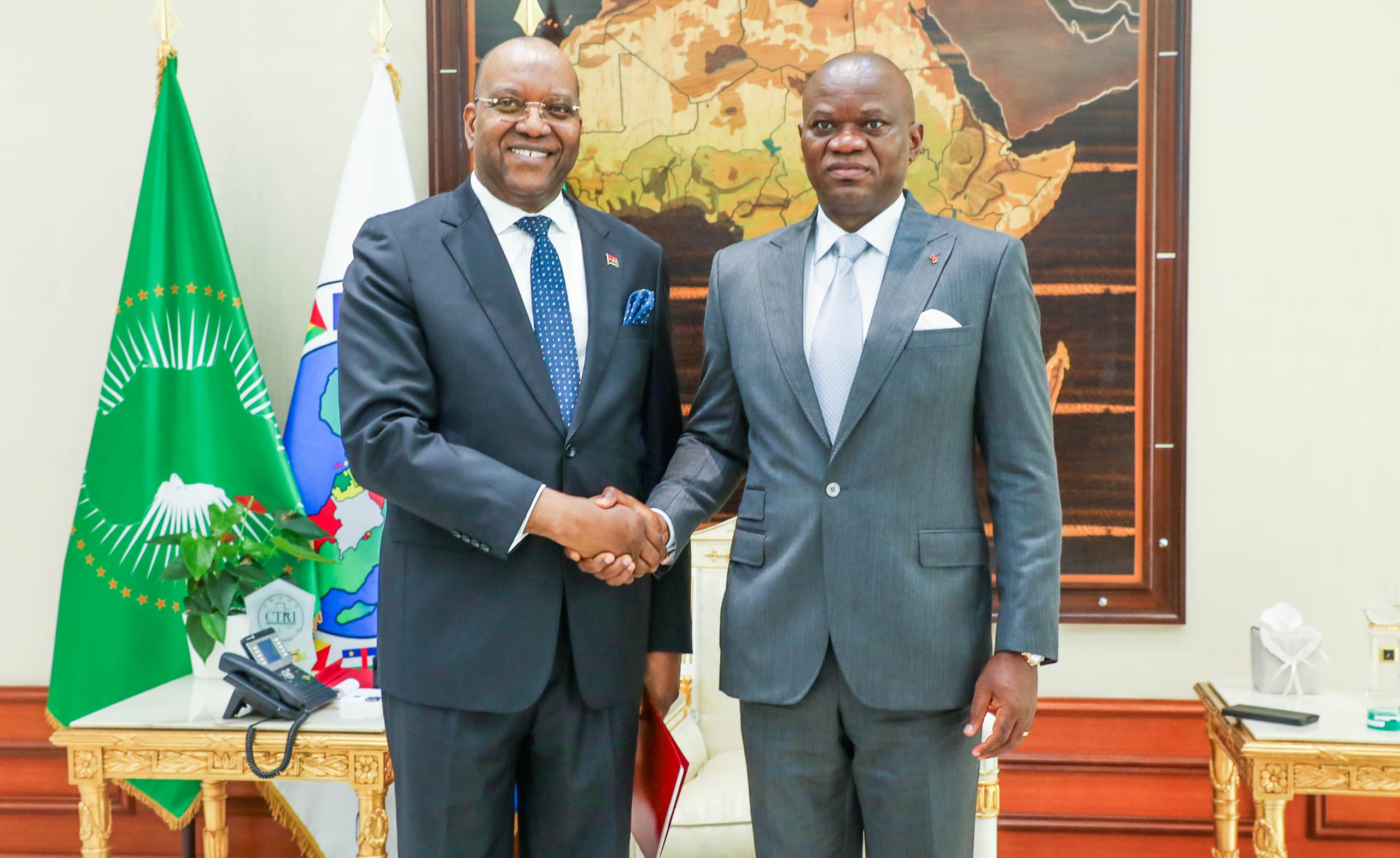Coopération Sud-Sud: Le Chef de l’État reçoit l’Ambassadeur de la République d’Angola
