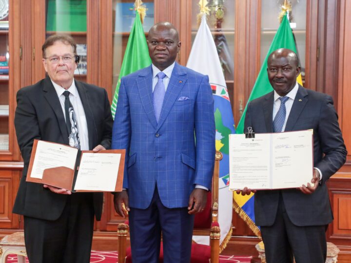 Gabon : Le Chef de l’État officialise la signature de la convention pour la création du Data Center national de l’ANINF avec le groupe Cybastion