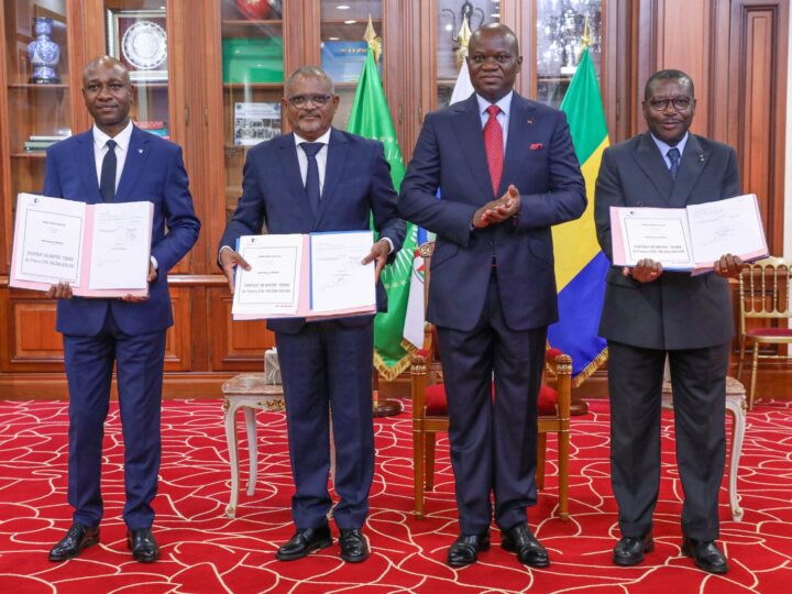Gabon : Le Chef de l’État préside la cérémonie de signature de la convention de financement entre l’État gabonais, BGFI Bank et MIKA Services