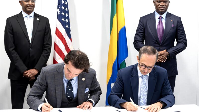 Coopération USA-Gabon : Le Chef de l’État préside la signature d’un important accord de financement entre l’État gabonais et le groupe Millenial Potash