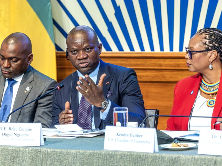 USA : Le Chef de l’État gabonais rencontre des investisseurs américains à la Chambre de Commerce des États-Unis