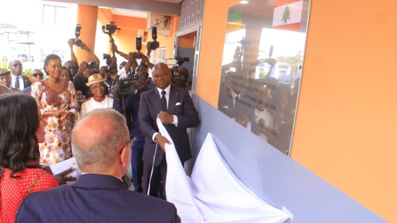 Gabon : Le couple présidentiel inaugure les nouveaux services rénové de la pédiatrie du CHU de Libreville