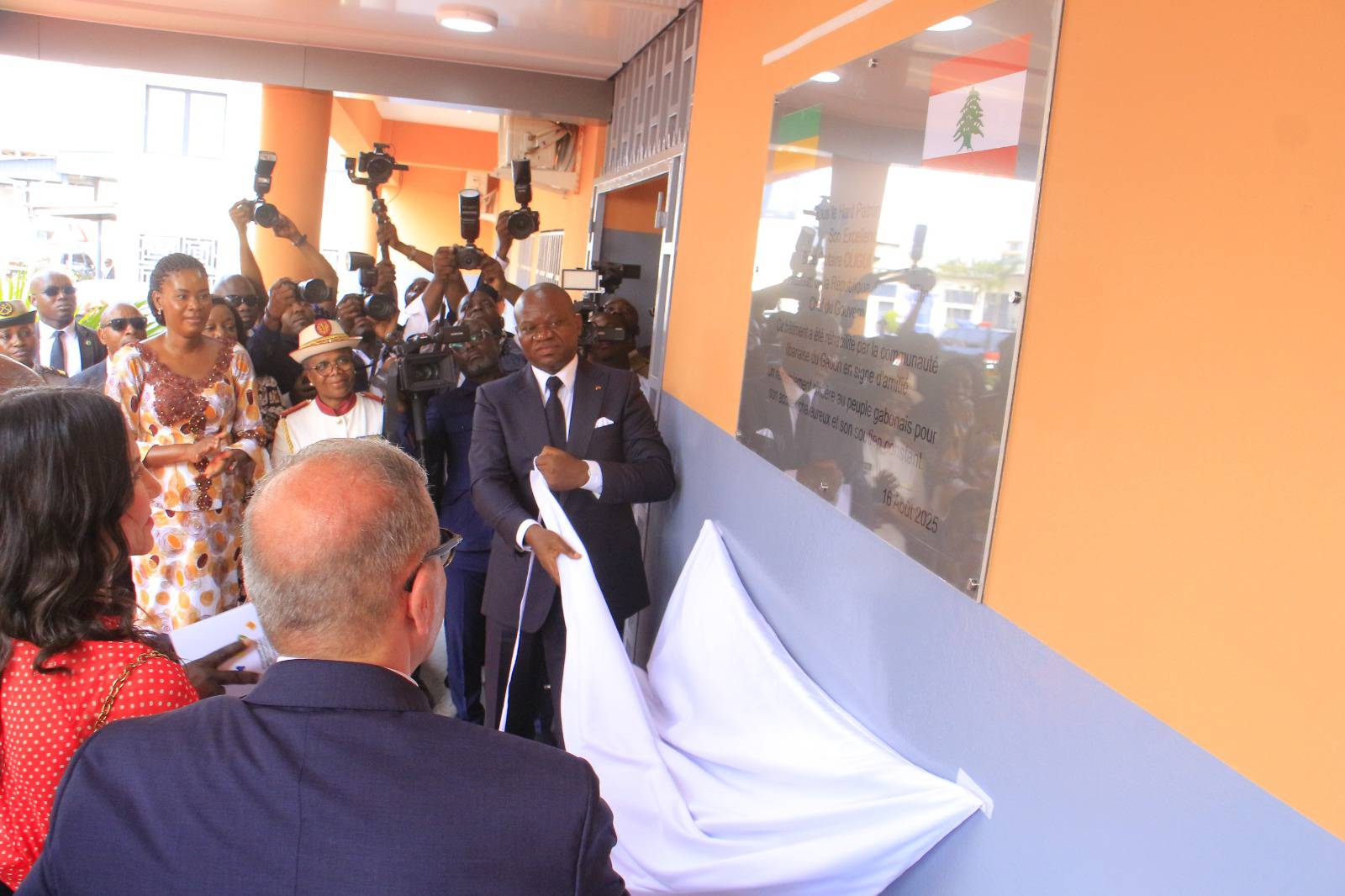 Gabon : Le couple présidentiel inaugure les nouveaux services rénové de la pédiatrie du CHU de Libreville